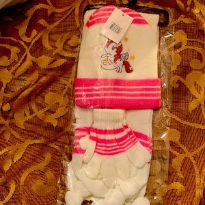 Kids 3 Piece hat scarf gloves set